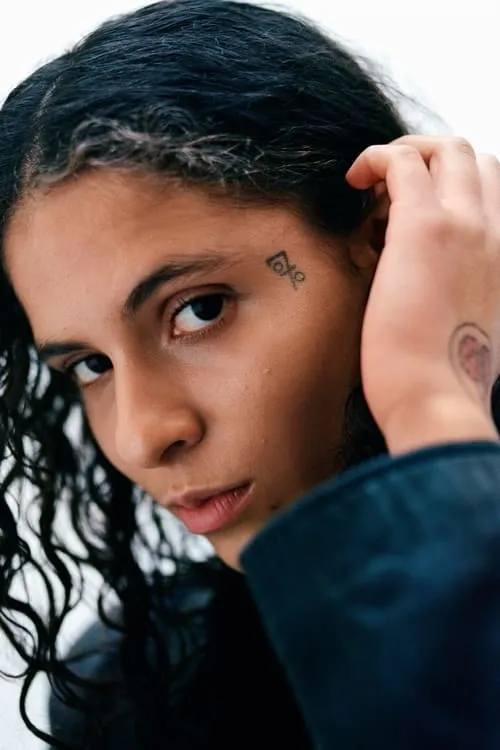 070 Shake en su biografía y filmografía