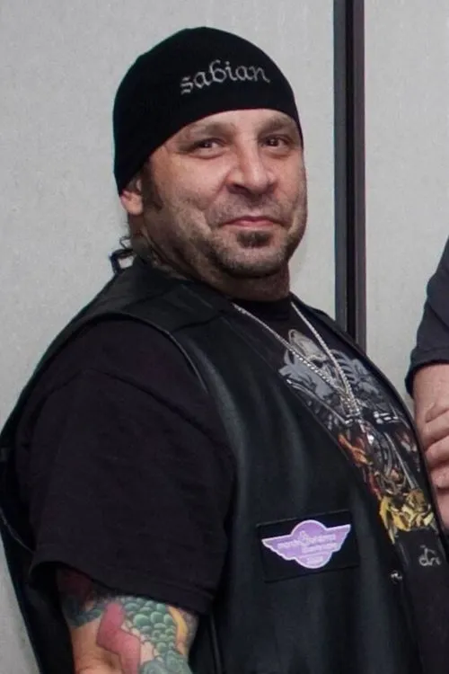 Matthew Walters ha trabajado con A.J. Pero en 1 ocasiones