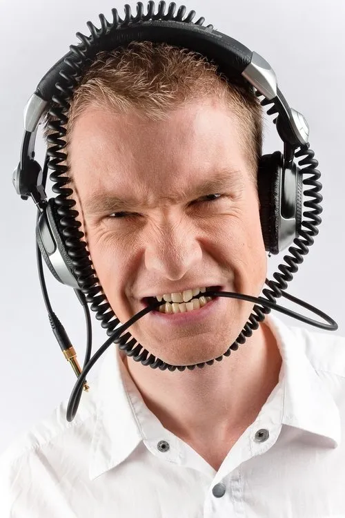 A-lusion interpretando a Himself