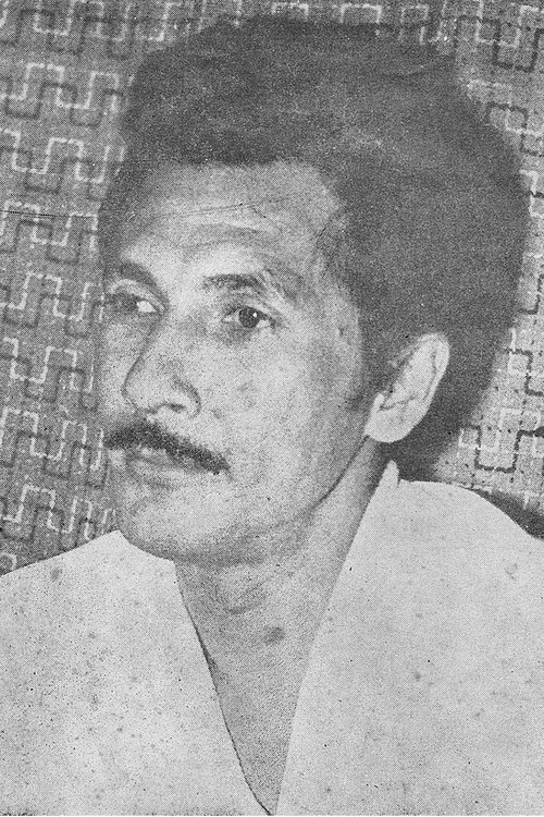 A.N. Alcaff interpretando a