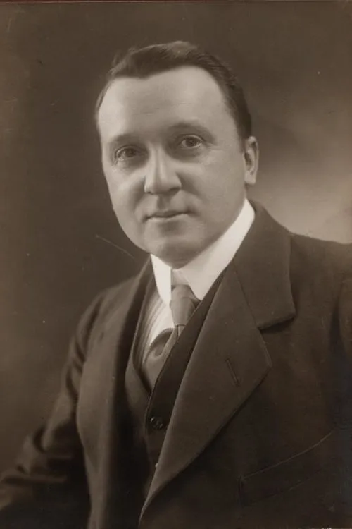 Frederik Jacobsen ha trabajado con Aage Hertel en 9 ocasiones