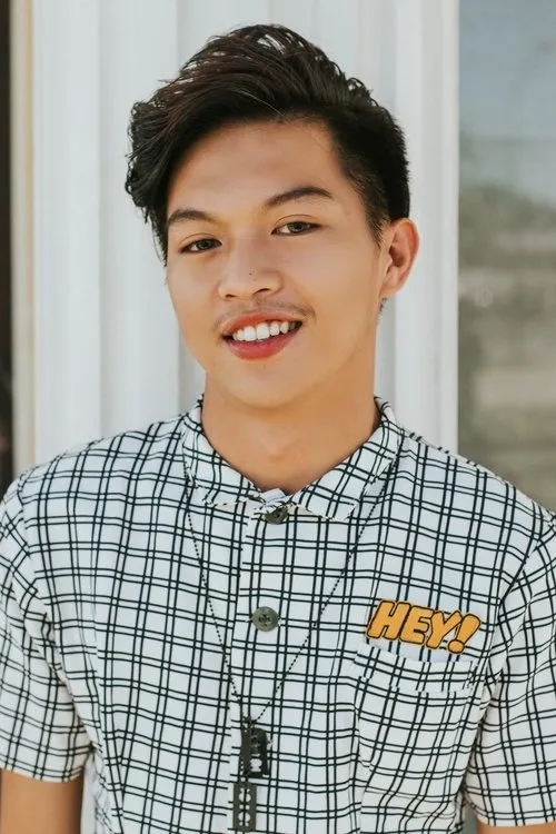 Aaron Villar Gerodias — personaje: Suzette