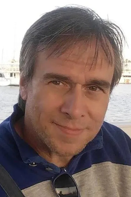 Cary Adams ha trabajado con Aaron Webster en 1 ocasiones