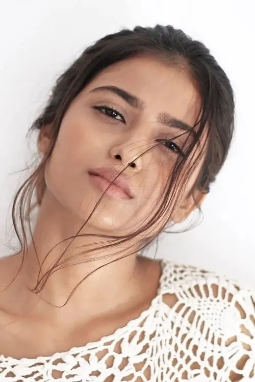 Aarshi Banerjee interpretando a Maya