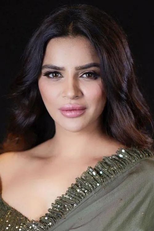 Aashka Goradia en su biografía y filmografía