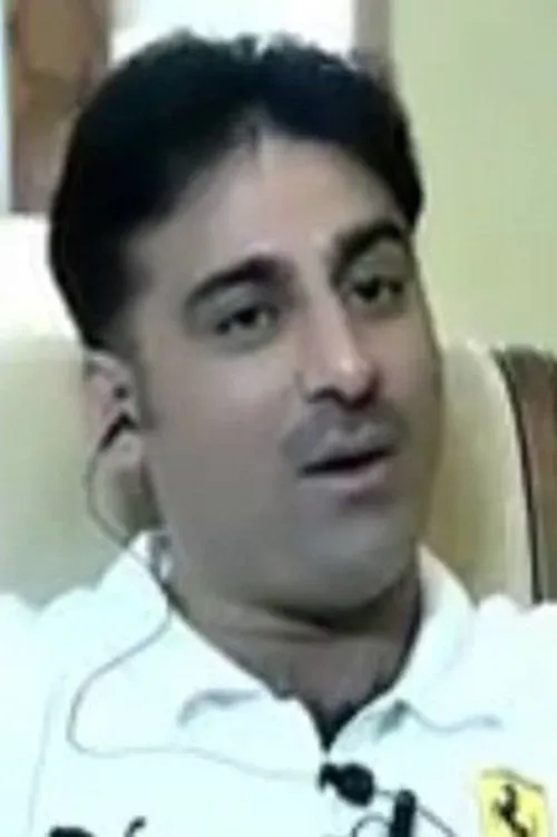 Abbas Murad interpretando a 