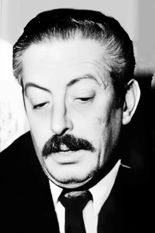 Abdelhalim Rais interpretando a 