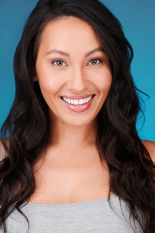 Abigail Esmena Froehle interpretando a Officer Crane