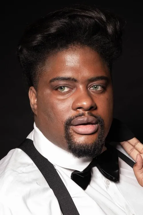 Aciel Martinez Pol interpretando a Edgar