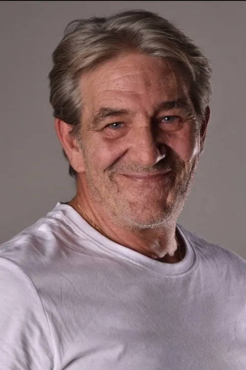 Miranda Bloom ha trabajado con Adam Batt en 1 ocasiones