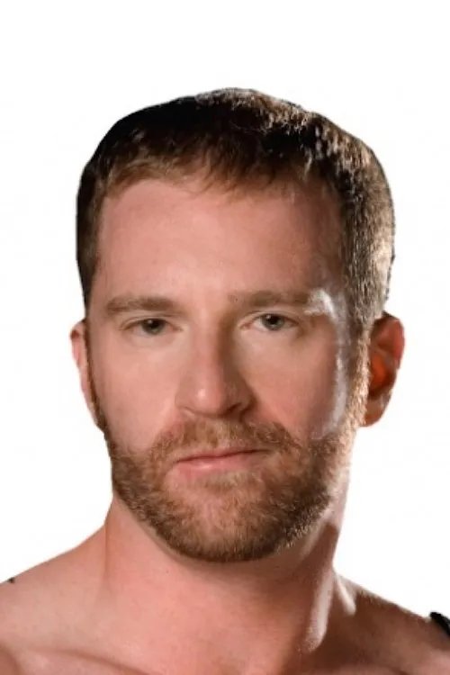 Adam Faust interpretando a 