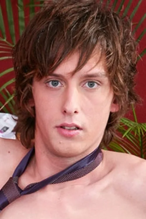 Adam Hart interpretando a 