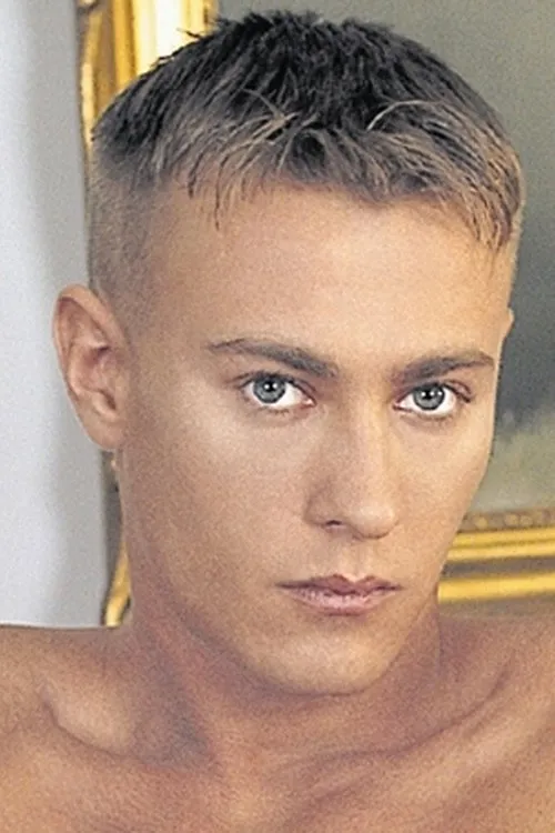 Adam Jannin interpretando a 