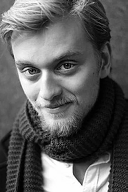 Kimmie Falstrøm ha trabajado con Adam Schmidt Jensen en 1 ocasiones