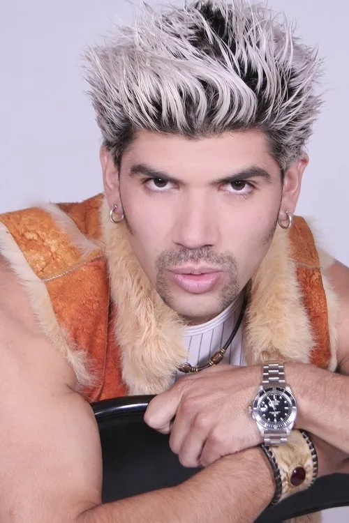 Foto de perfil del actor Adán Magnum en el reparto