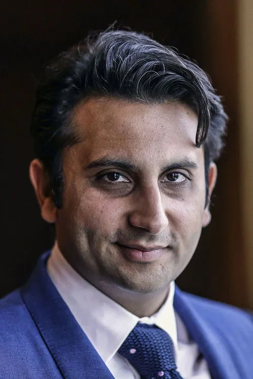 Kizzmekia Corbett ha trabajado con Adar Poonawalla en 1 ocasiones