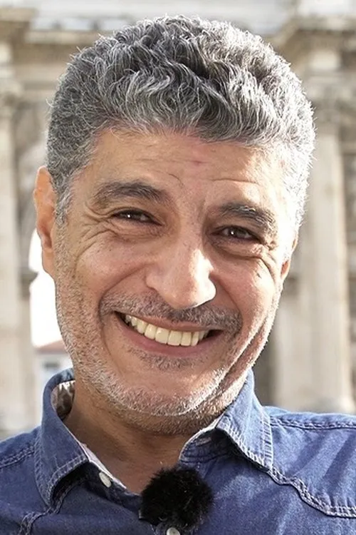 Adda Abdelli interpretando a 