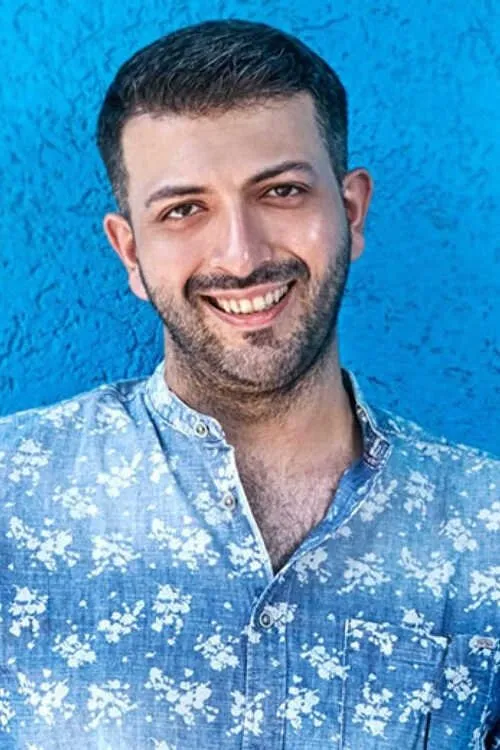 Adhaar Khurana — personaje: Manjot