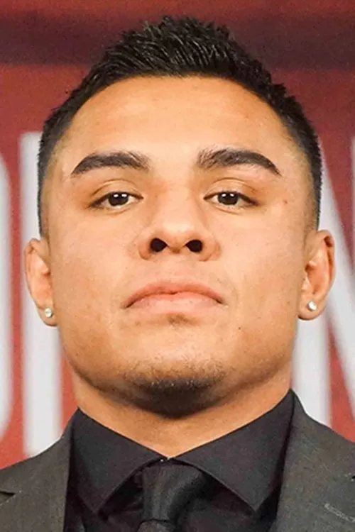 Adrian Granados interpretando a Self