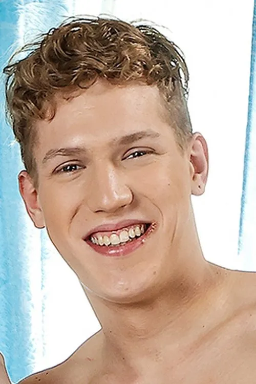 Adrian Serdar interpretando a 