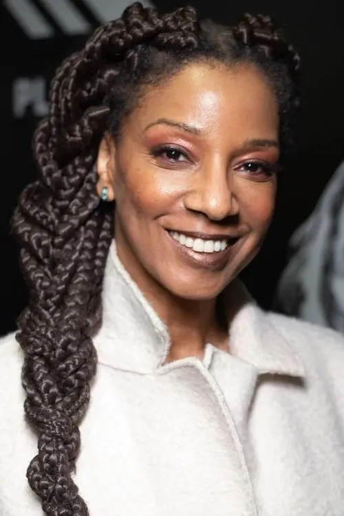 Adriana Lessa interpretando a Lurdes