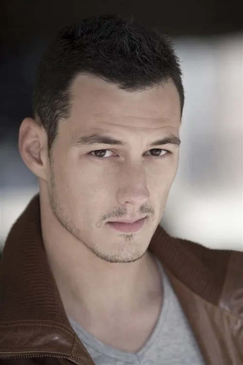 Yoann Moëss ha trabajado con Adrien Stasiulis en 1 ocasiones