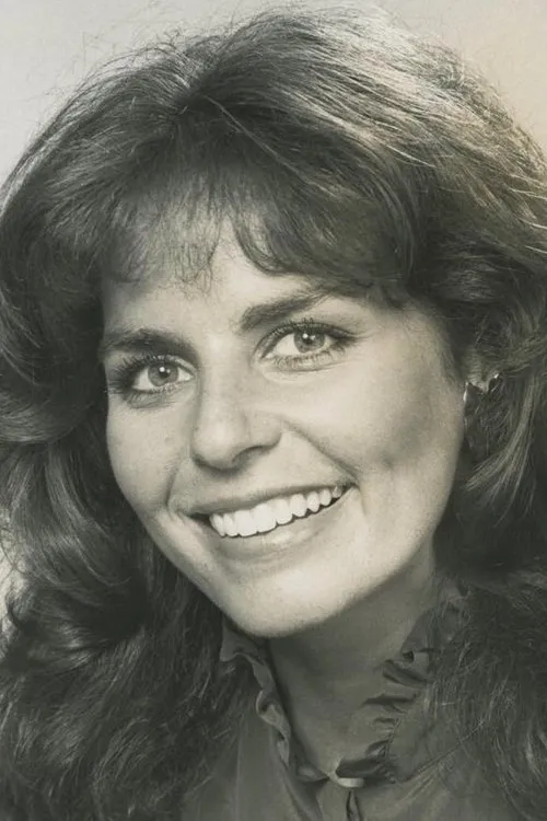 Adrienne Meltzer interpretando a Talk Show Host