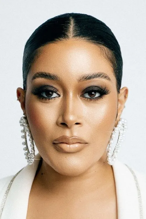 Rekiya Attah ha trabajado con Adunni Ade en 1 ocasiones