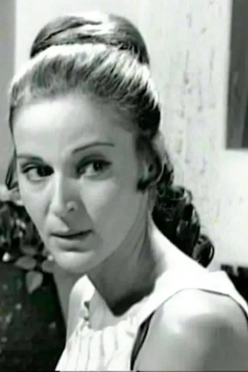 Afroditi Grigoriadou interpretando a ???a ?e??sta????