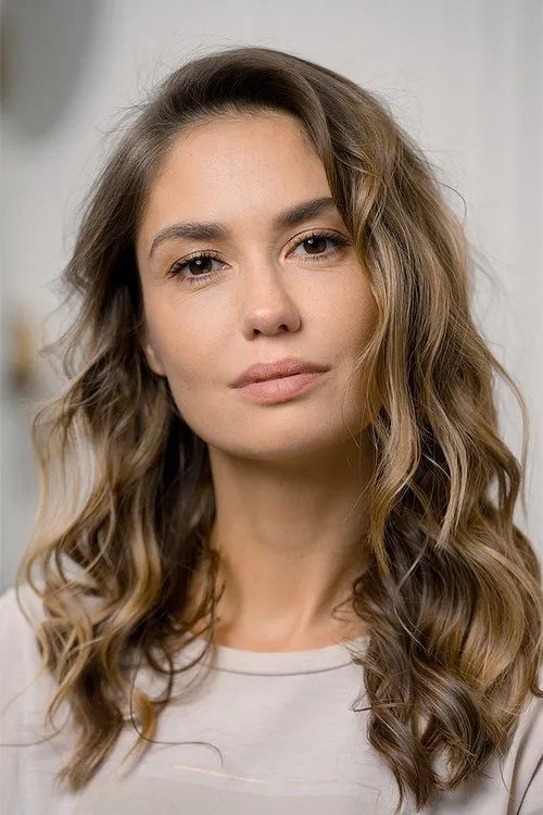 ??????? ????????? ha trabajado con Агата Муцениеце en 1 ocasiones