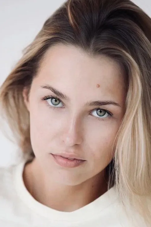 ?????? ????????? ha trabajado con Аглая Шиловская en 1 ocasiones