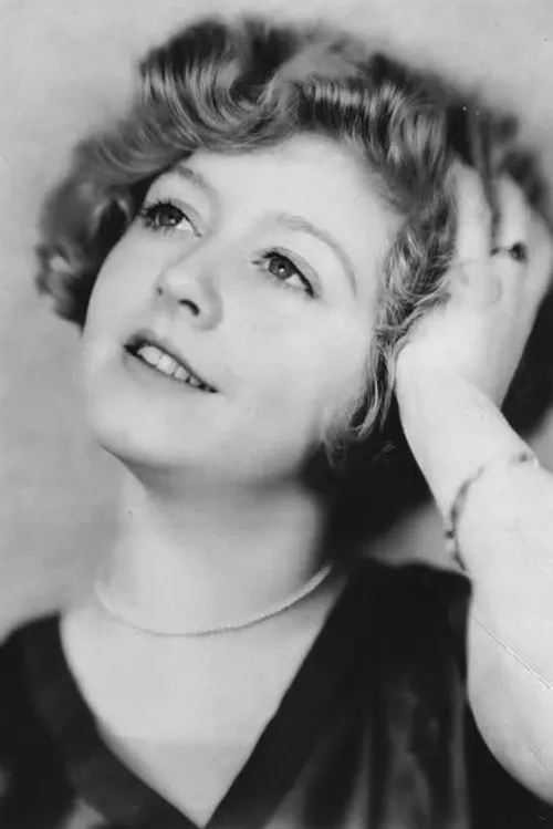 Agnes Franey interpretando a Nanette