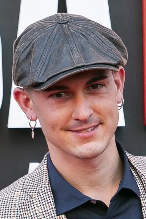 Alexandra Pino ha trabajado con Ahikar Azcona en 1 ocasiones