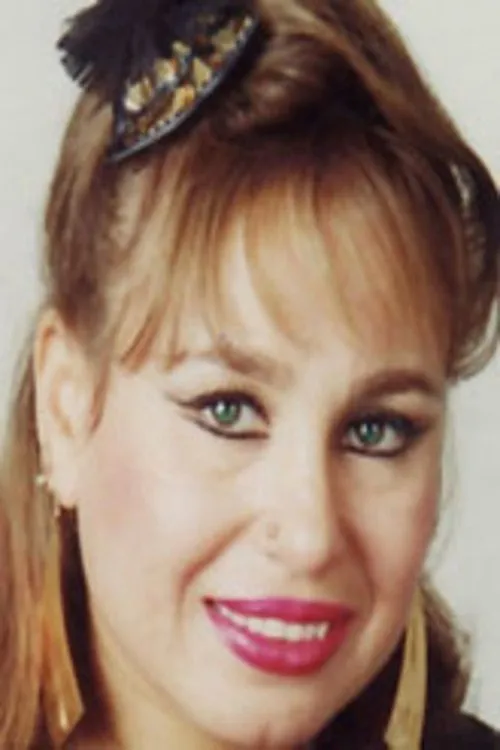 ???? ????????? ha trabajado con Ahlam Helmy en 2 ocasiones