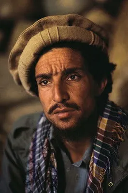 Mohammad Najibullah ha trabajado con Ahmad Shah Massoud en 1 ocasiones