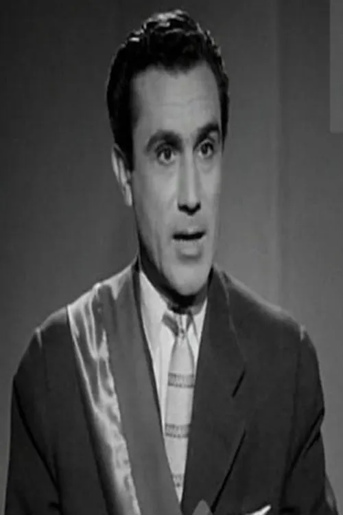 Ahmed Loxer interpretando a