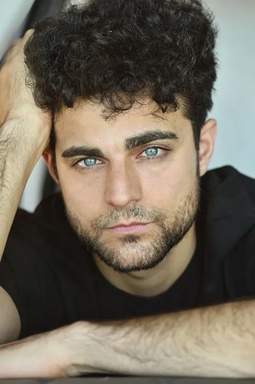 Aidan Bristow interpretando a Jack