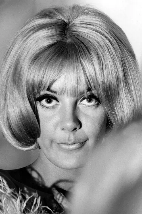 Tony Kenyon ha trabajado con Aimi MacDonald en 1 ocasiones