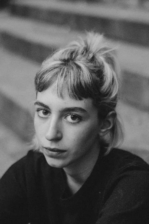 Ainara Elejalde interpretando a Gina