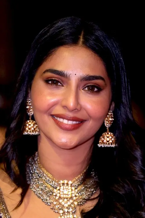 Aishwarya Lekshmi interpretando a Attila