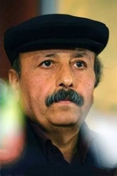 Shahin ha trabajado con Akbar Khajavi en 2 ocasiones