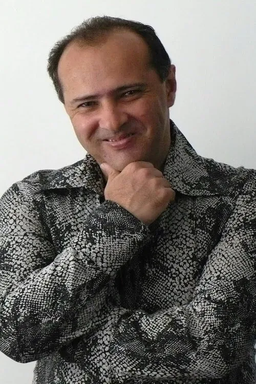 Raúl Pozos ha trabajado con Al Castillo en 1 ocasiones