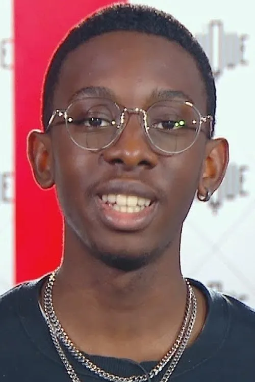 Al-Hassan Ly interpretando a Landry