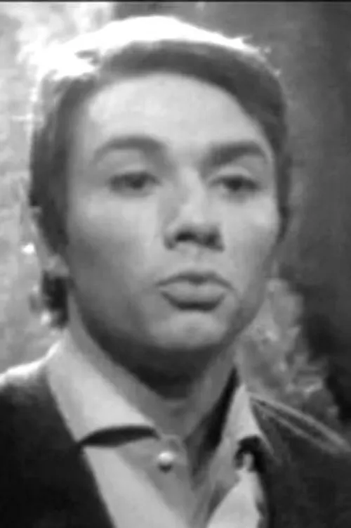 Alain Franco interpretando a Paul