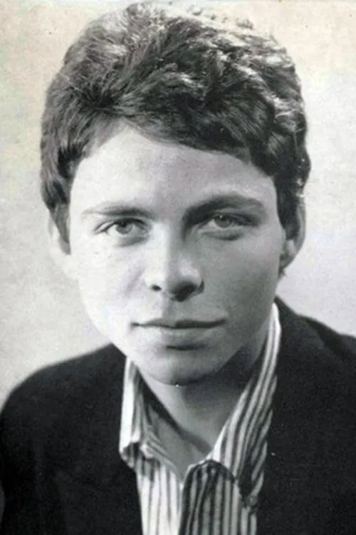 Alain Kan en su biografía y filmografía