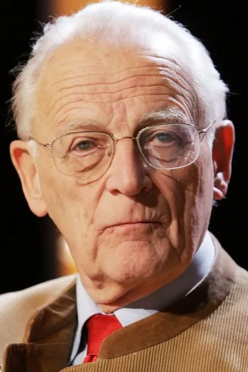 Maria Helena Guimarães ha trabajado con Alain Touraine en 1 ocasiones