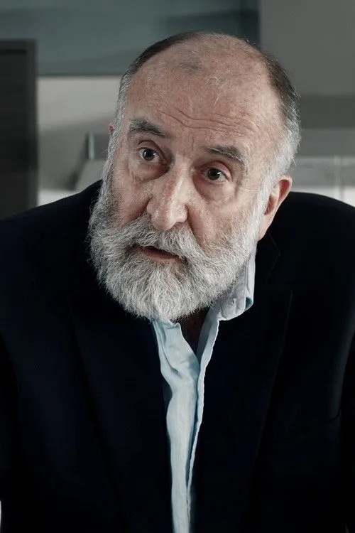 Cavan Cunningham ha trabajado con Alan Bratt en 2 ocasiones