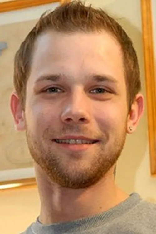 Adrian Winter ha trabajado con Alan Capier en 3 ocasiones