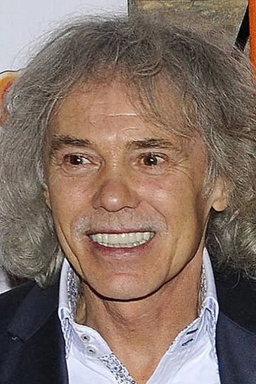 Alan Lancaster interpretando a Self