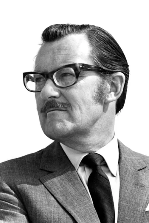 Foto de perfil del actor Alan Whicker en el reparto